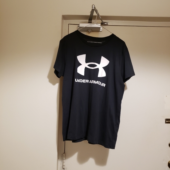 Under Armor Women's t-shirts - Picture 2 of 3